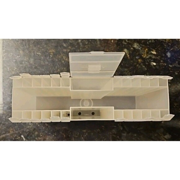 Tupperware Tuppertoys ART LOCKER  crayon & art supply storage Vintage 1987 USABC - Picture 3 of 8